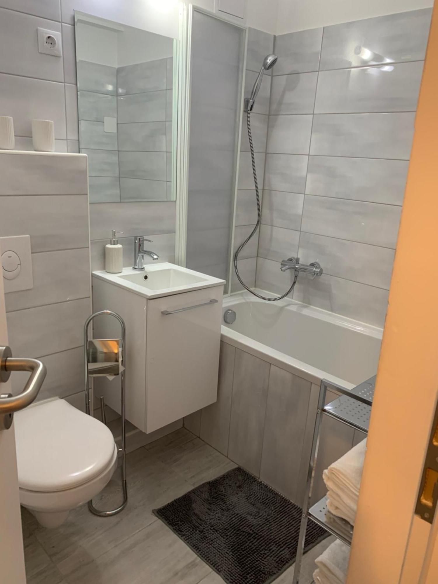 Appartement Origo à Győr Extérieur photo