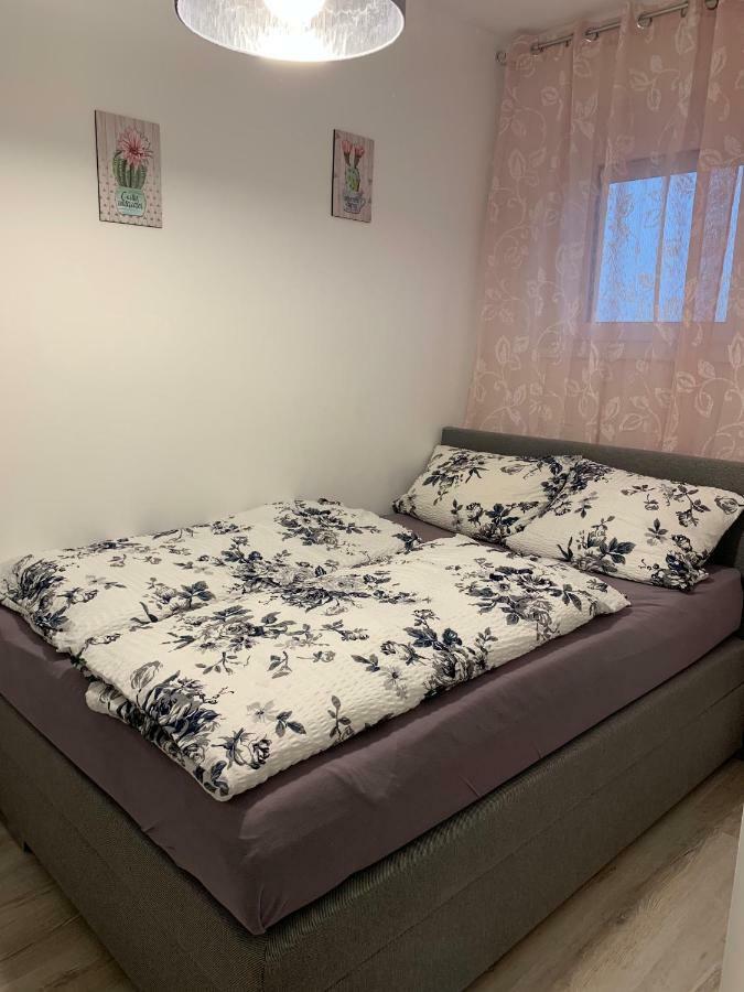 Appartement Origo à Győr Extérieur photo