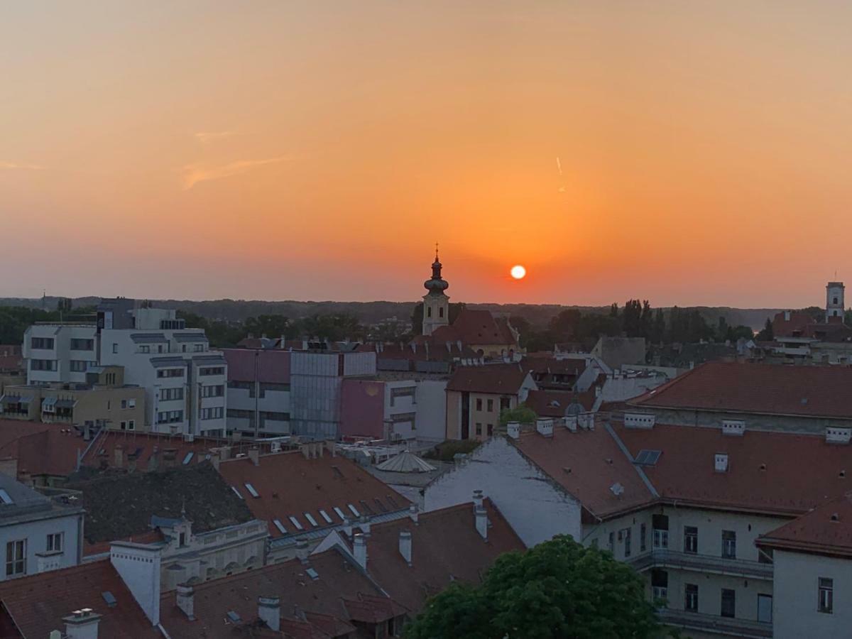 Appartement Origo à Győr Extérieur photo